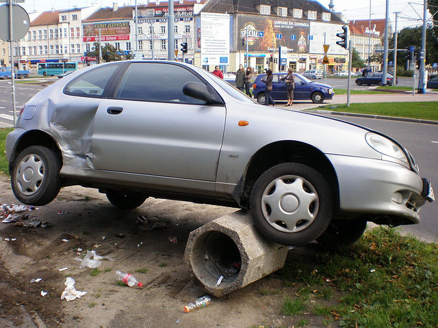 czy warto kupić auto po kolizji
